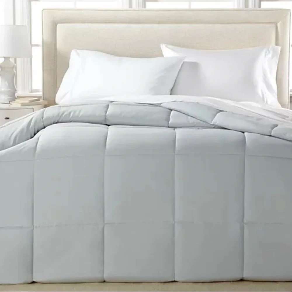Royal Luxe Lightweight Microfiber Color Down Alternative Full/Queen Comforter
